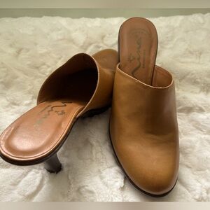 NEW Genuine Leather Upper Original Nina Tan Mule Clogs Wood 4”Heel Sz 8.5